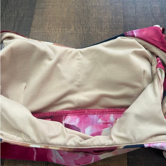 Albion Fit Peony Ruffle Bikini Swimsuit Top Size Small - Picture 4 of 6